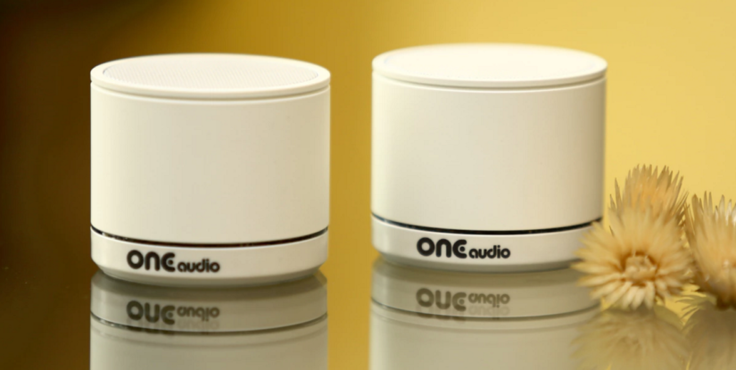 Tiny ONEmicro speaker uses cordless phone tech for a Bluetooth extraction
