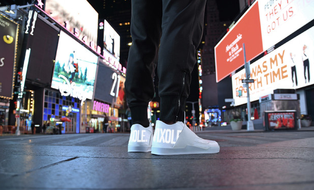 Vixole LED-equipped kicks lets everyone know how fresh you are